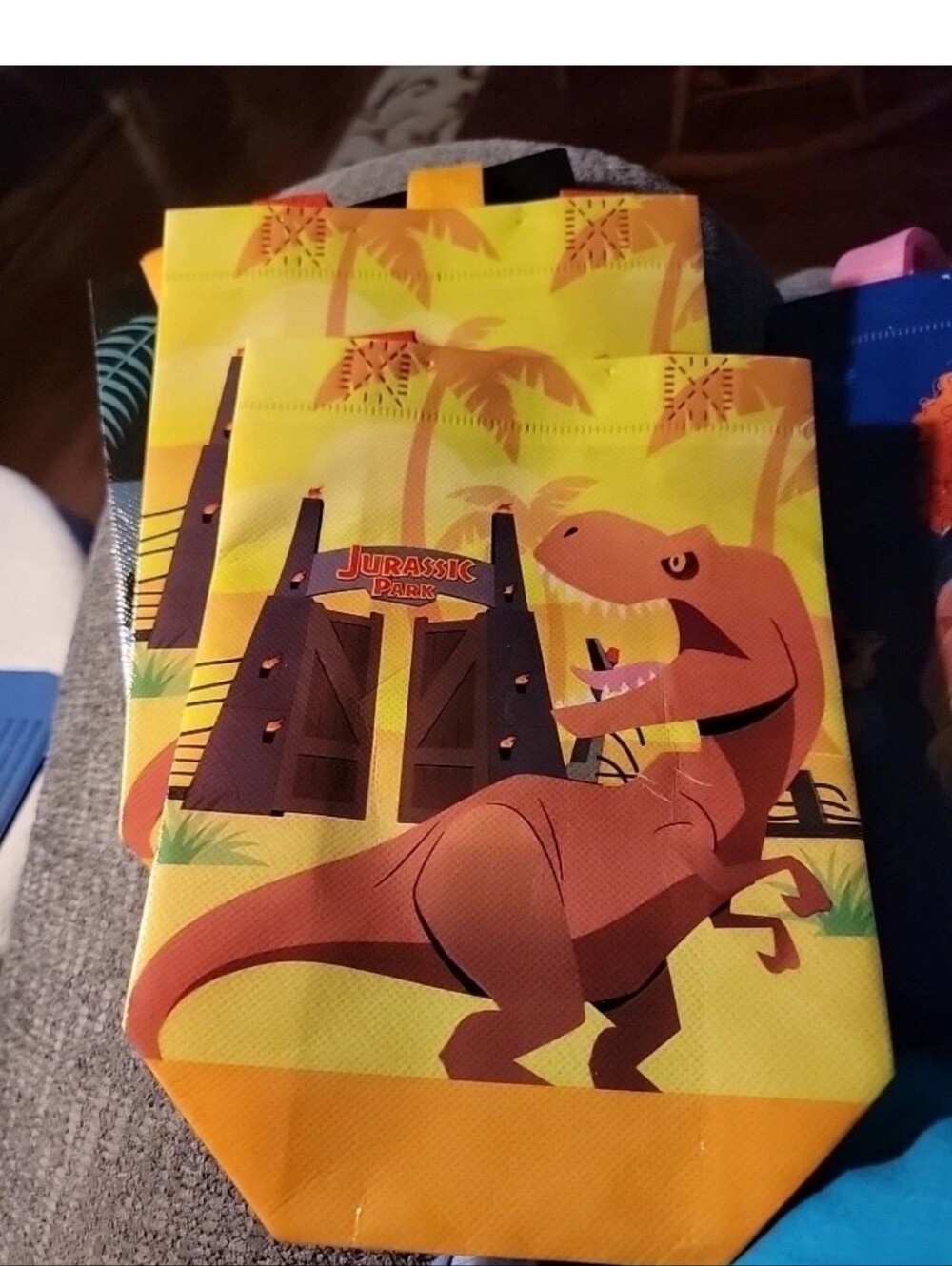 Jurassic World Dinosaur 3 Pack Mini Reusable Gift Bags with Handles NEW!
